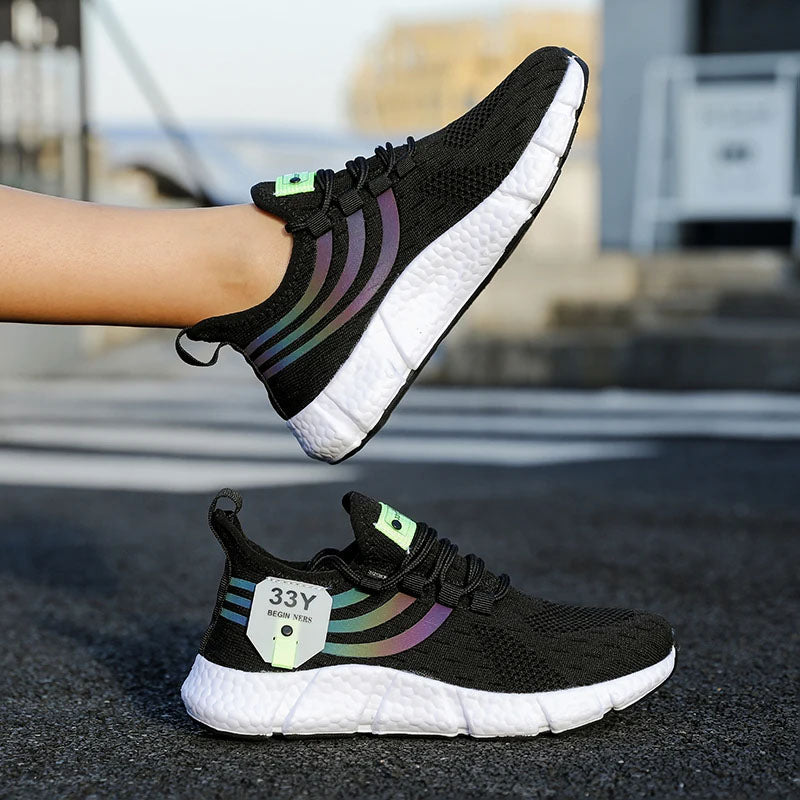 Amelie Fleur Running Sneakers with Contrast Stripes