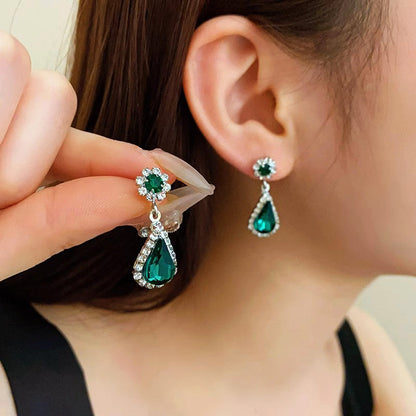 Coordinated Necklace and Drop Earrings Jewelry Set